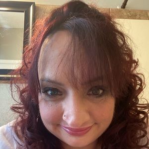 Meet your Posher, Michele